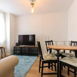 Wal Apartments- 3 Bedrooms With Parking Space Appartement